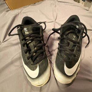 Boys Nike Vapor Baseball ⚾️ Cleats. Sz 2